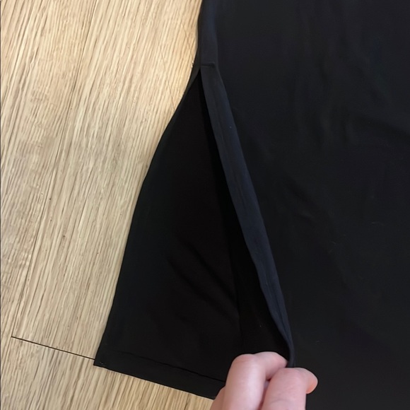 NWOT Athleta Size Medium Classic Black Women's Top - Picture 5 of 6